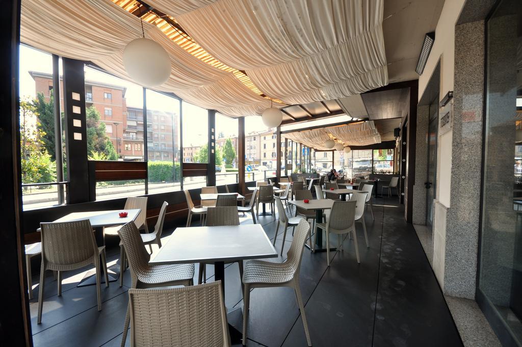 Drake Hotel Maranello Bagian luar foto