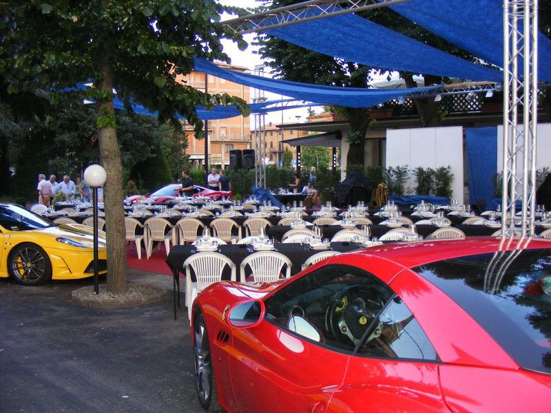 Drake Hotel Maranello Bagian luar foto
